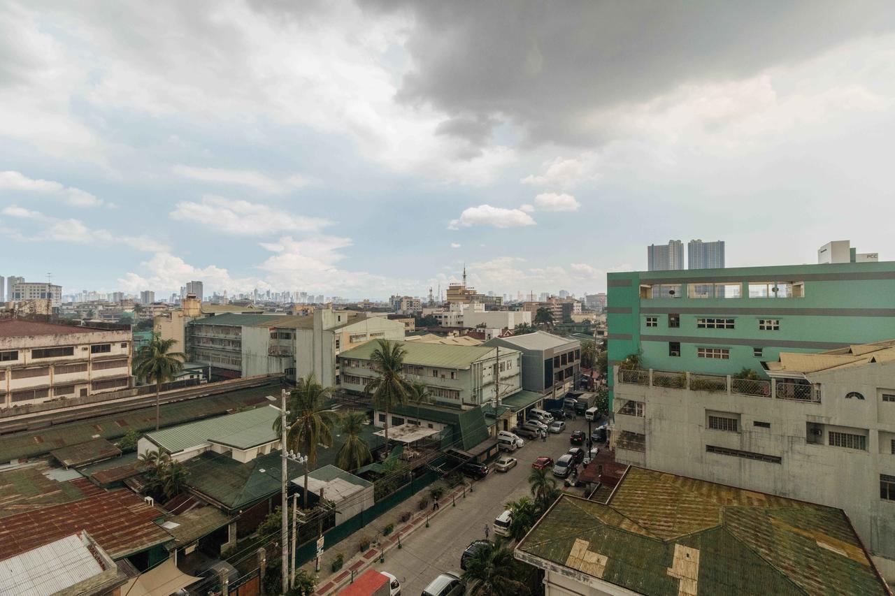 Reddoorz Plus At Banawe Quezon City Exterior photo